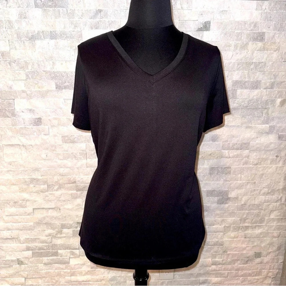 LANE BRYANT LIVI V-Neck Recycled Soft Macrame-Back Tee 18/20 - Picture 3 of 16